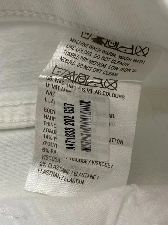 Denim & Co White Straight Leg Jeans Size 2 Ankle Button Hem - Picture 3 of 16